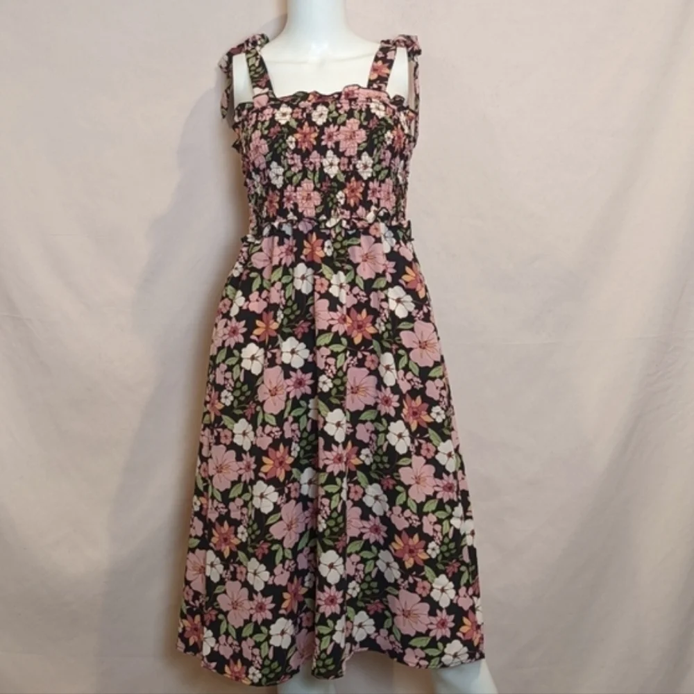 Lily Rose Black and Pink Floral Smocked Bodice Midi Dress size Small